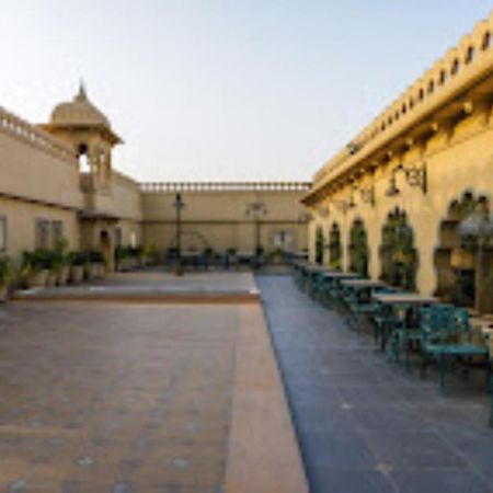 Laxminarayan Club & Resort Vadodara Esterno foto