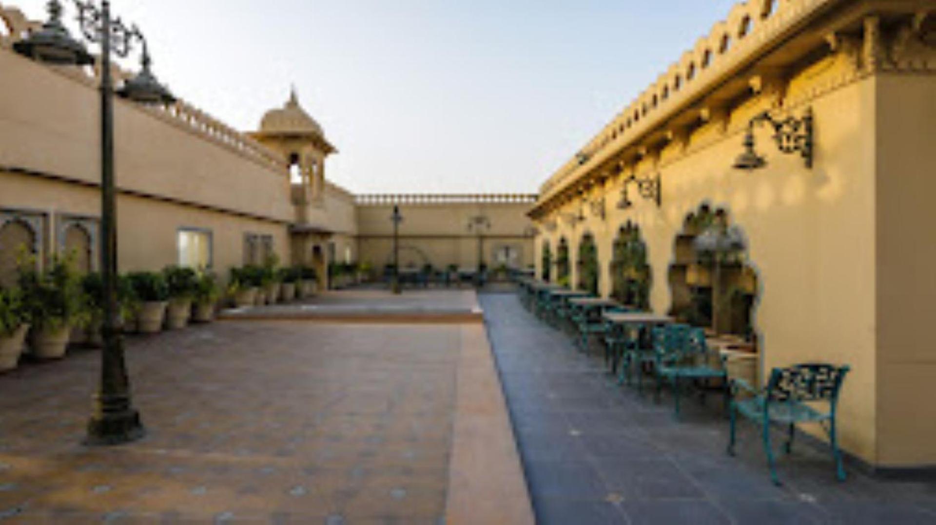 Laxminarayan Club & Resort Vadodara Esterno foto